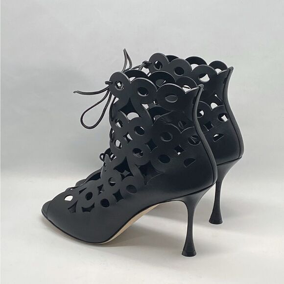 Manolo Blahnik Taralo 90MM Leather Booties size 41 - Picture 9 of 14